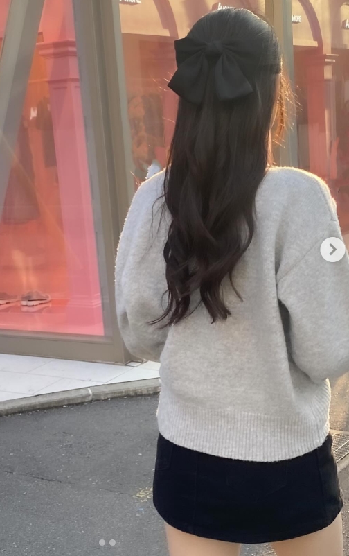 tuki.の後ろ姿