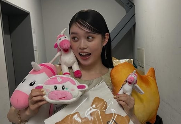 髙石あかり